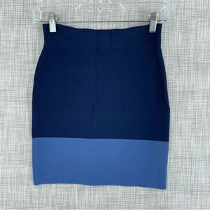NWT BCBGMaxAzria Womens Size 0 color block blue skirt 1819